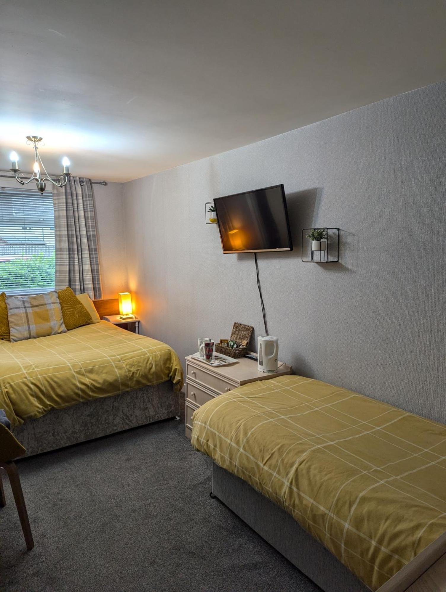Rooms At Tarrareoch Bathgate Ruang foto