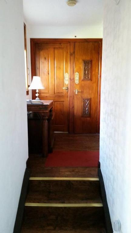 Rooms At Tarrareoch Bathgate Bagian luar foto