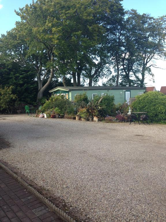Rooms At Tarrareoch Bathgate Bagian luar foto